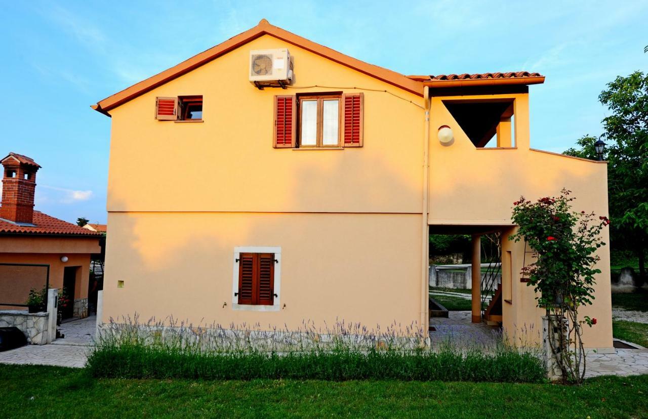 Apartment Paola Rakalj Exterior foto