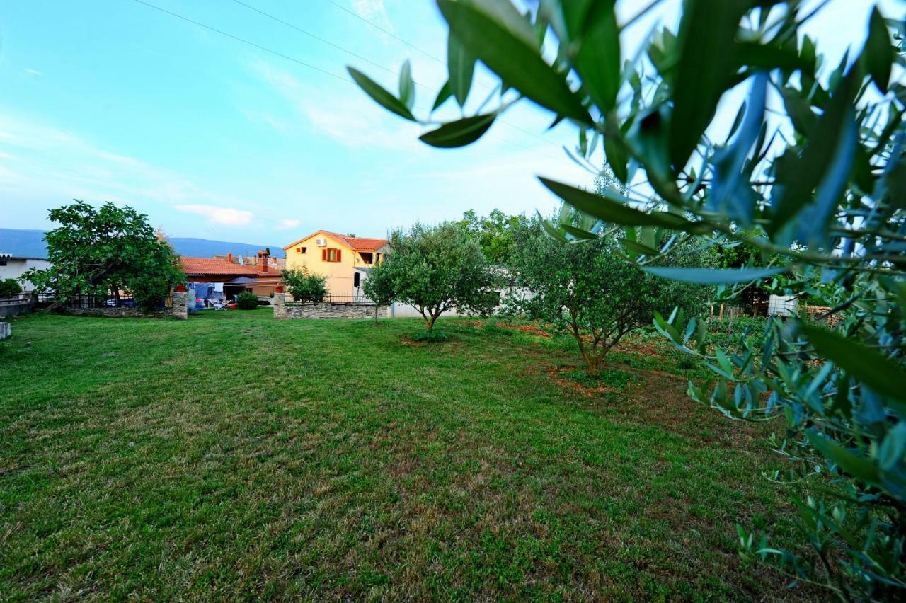 Apartment Paola Rakalj Exterior foto